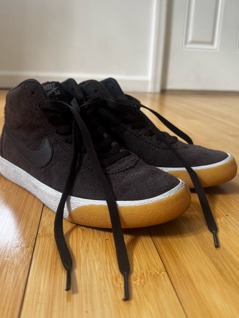 Nike SB Bruin High Brown Suede High-Top Skate Sneakers with Gum Sole 7.5